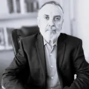 Mario Córdova España